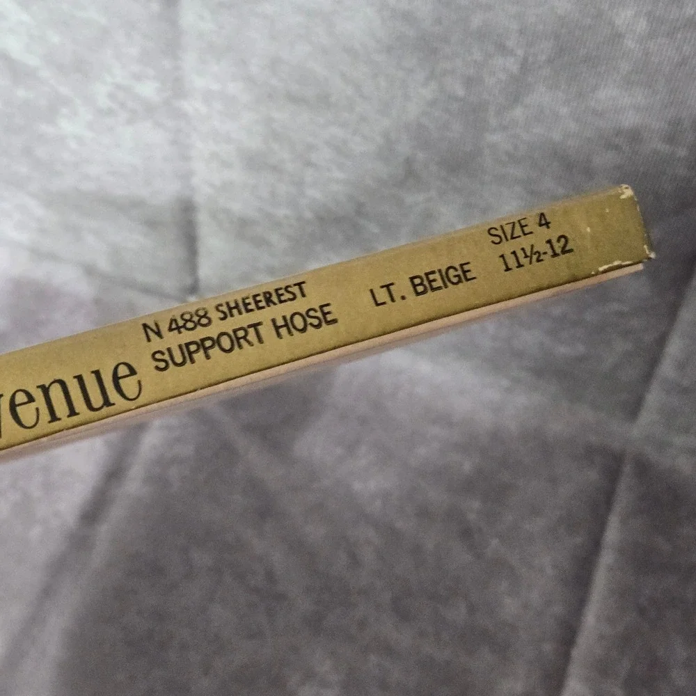 Park Avenue Support Hose‎ Light Beige Size 4 Fits 11.5-12 Irregulars